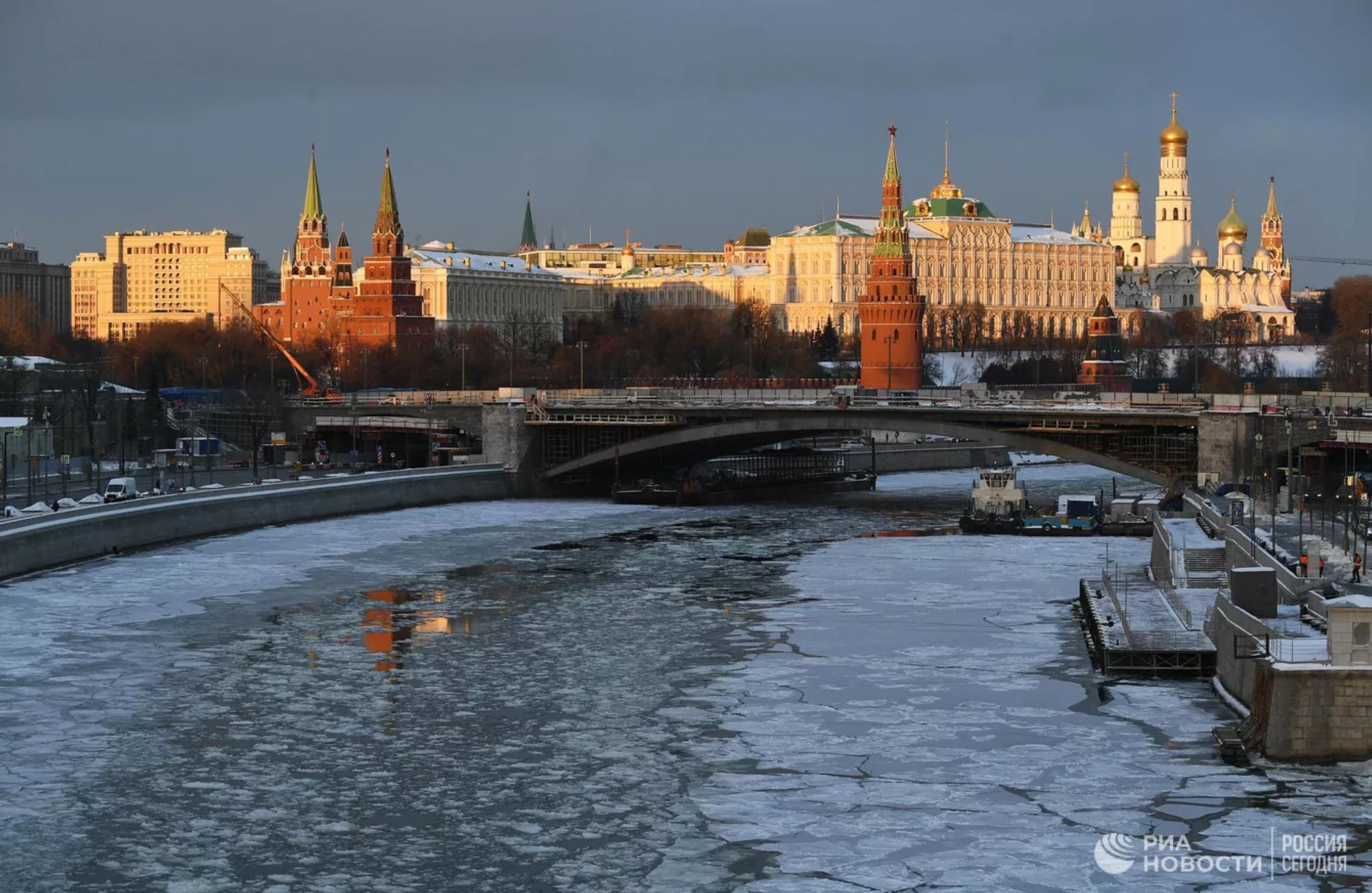 Кремль дзен. Кремль. Кремль Москва. Москва зима 2022 Кремль. Москва Кремль 2021.